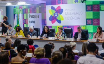 Prêmio Mulheres e Ciência celebra pesquisadoras e instituições que ampliam a presença feminina na ciência