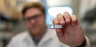 Novo implante funciona como “farmácia viva” e produz remédios dentro do corpo