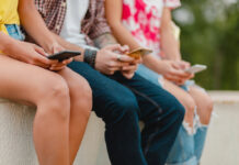 Reino Unido proíbe redes sociais para menores de 16 anos