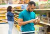 Com orçamento apertado, brasileiro reduz frequência e aumenta volume por compra