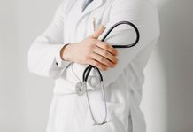 Microsoft diz que IA superou médicos em testes de diagnóstico