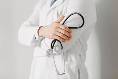 Microsoft diz que IA superou médicos em testes de diagnóstico